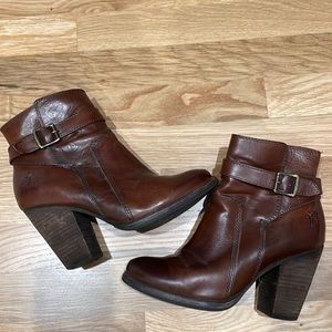 Frye Patty Riding Bootie - size 6